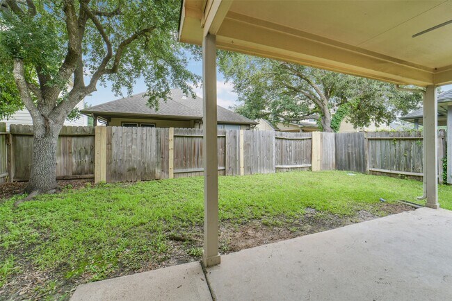 Building Photo - 21626 Shallow Glen Ln