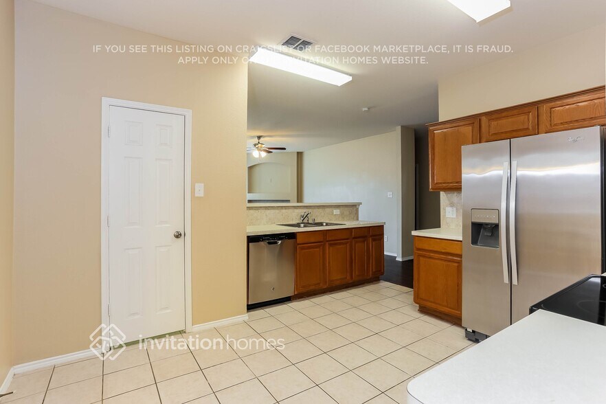 Building Photo - 1920 Caddo Springs Dr