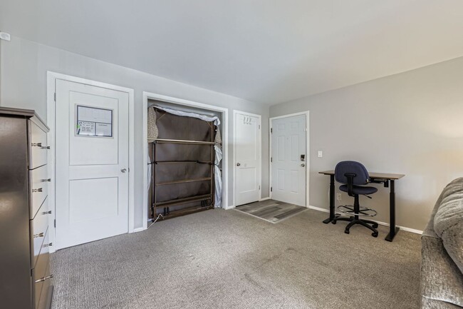 Building Photo - Lovely Studio Apartment in Westminster