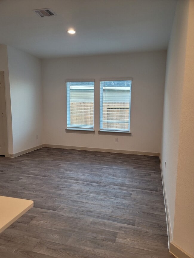 Building Photo - 3005 Fenchurch Elm Trl