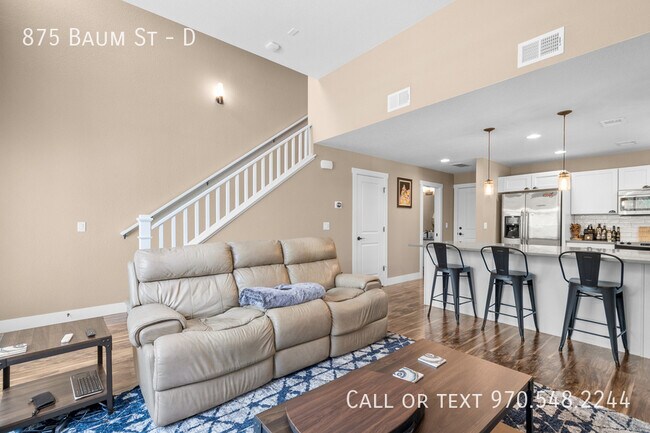Building Photo - 875 Baum St