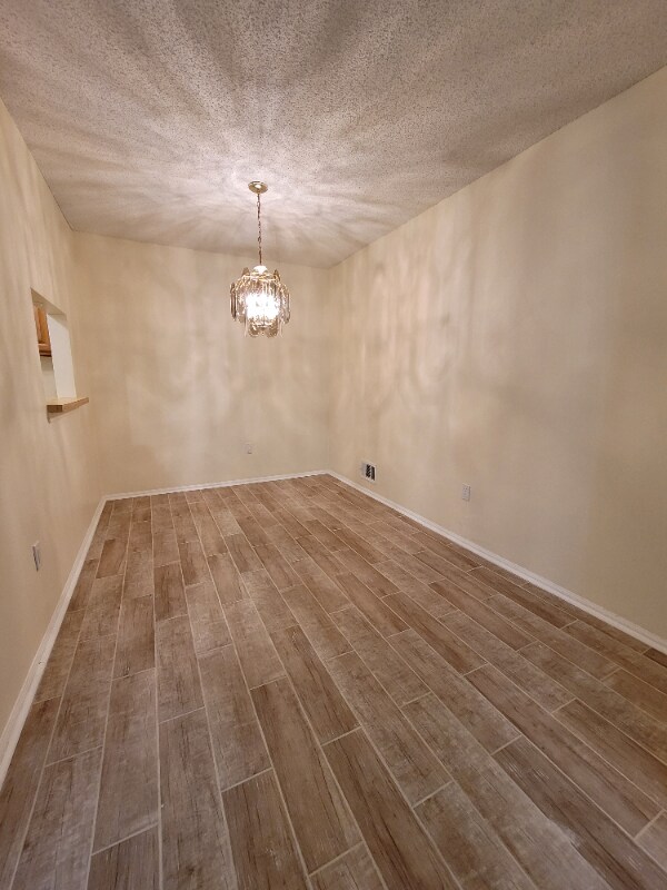 Building Photo - 433 Danbury Ln
