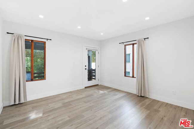 Building Photo - 8575 Horner St