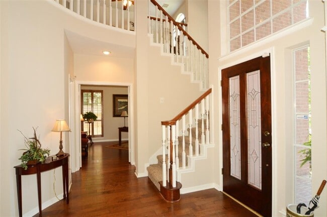 Building Photo - 4103 Walnut Pond Dr
