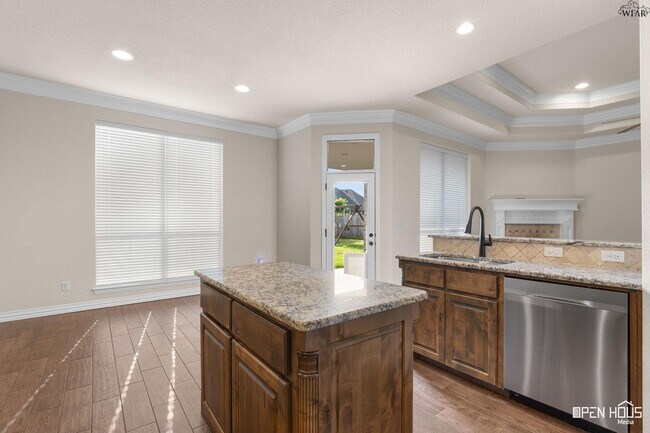 Building Photo - 4824 Olivia Ln