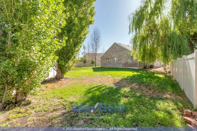 Building Photo - Harvest Hills 3 BED 2 BA 2 CAR HOME - RECE...