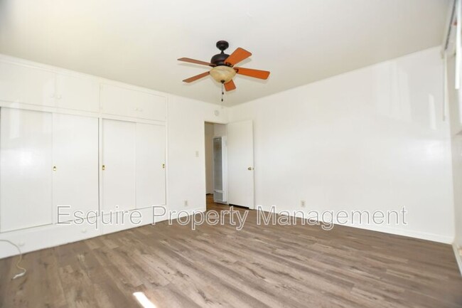 Building Photo - 103 N Loop Dr