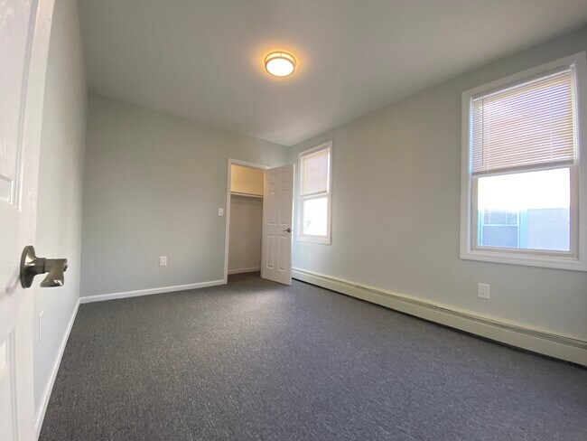 Building Photo - 1445 Concord Pl