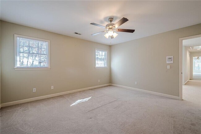 Building Photo - 34 Johnston Row NW