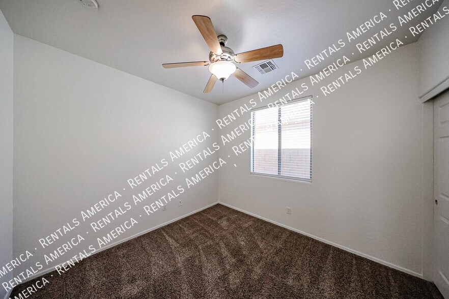 Building Photo - 5614 W Lydia Ln