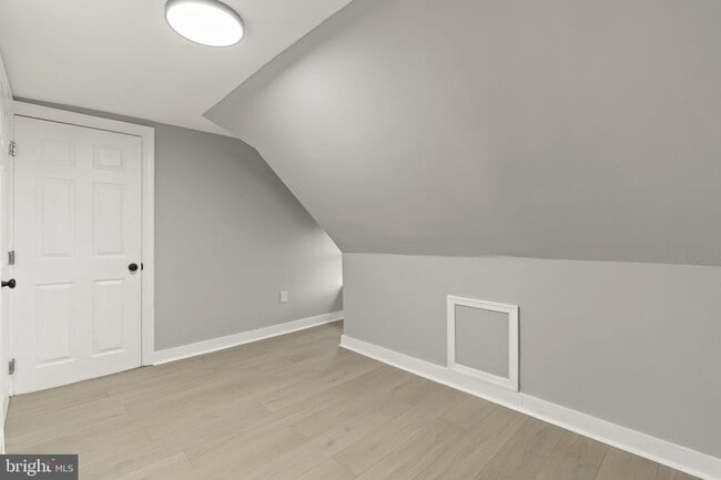 Building Photo - 216 Collingdale Ave