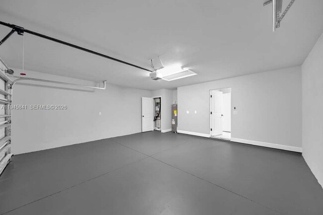 Building Photo - 3210 10th St SW