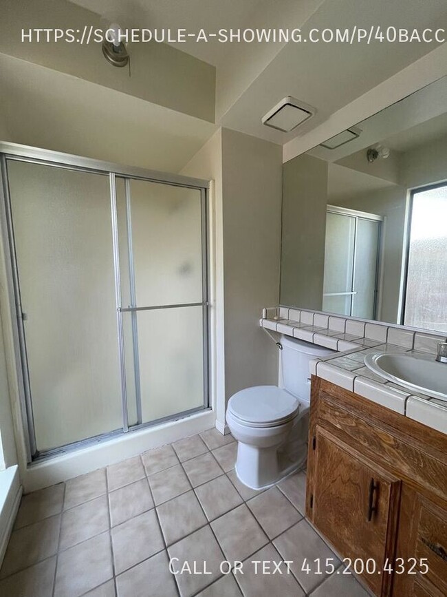 Building Photo - Charming 3-Bedroom, 2-Bathroom Home in Pri...