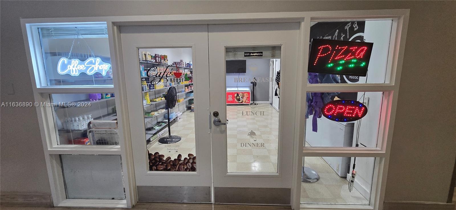 Convenient store - 19390 Collins Ave