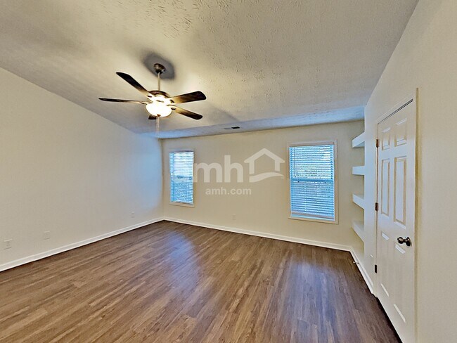 Building Photo - 1720 Mission Park Ct