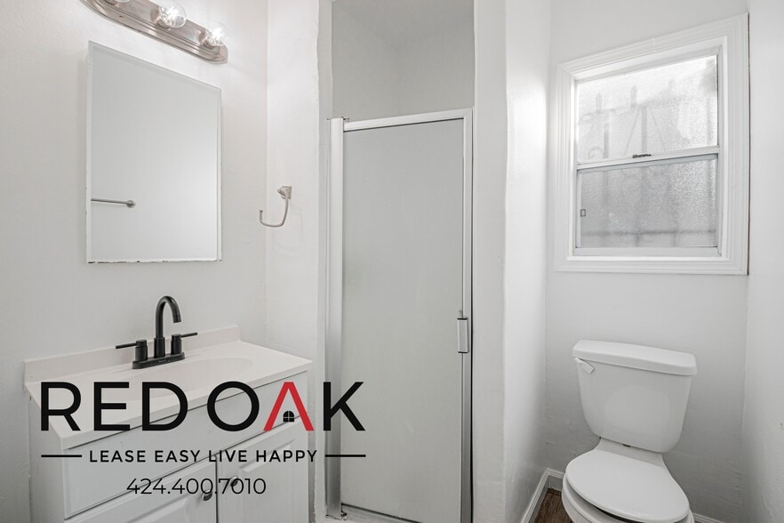 Building Photo - 1269 N Ardmore Ave