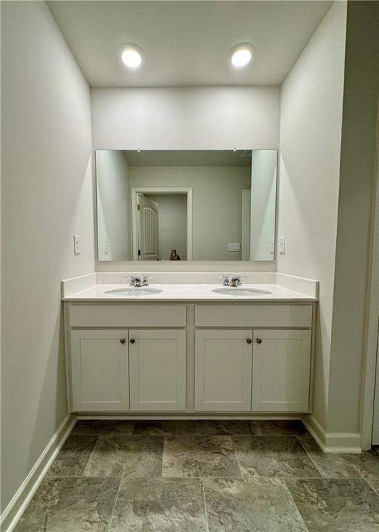 Building Photo - 6 Manor Wy