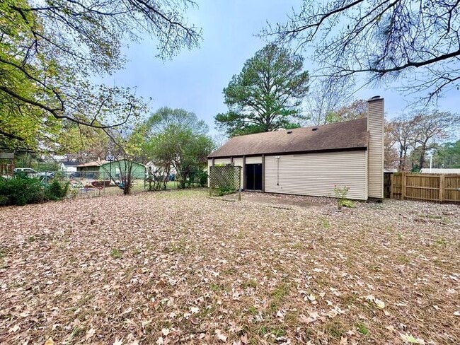 Building Photo - 3786 Tchulahoma Rd