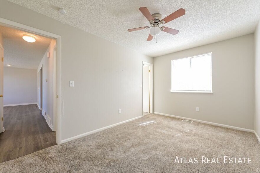 Building Photo - 15876 E Cornell Pl