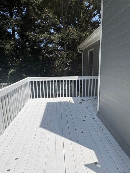 Building Photo - 2700 Fort Daniels Dr