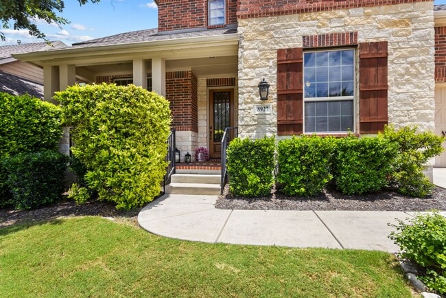 Building Photo - 4 Bedroom/3.5 Bath River Rock Ranch Subdivision