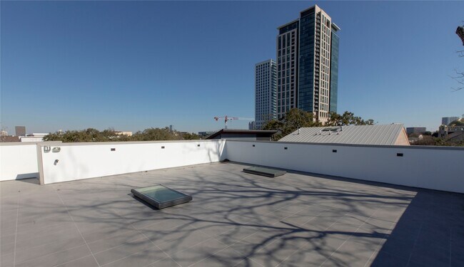 Building Photo - 3512 Mt Vernon St