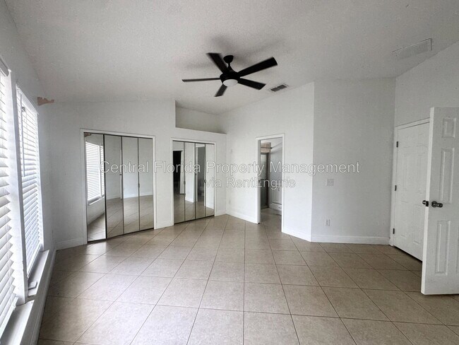 Building Photo - 8120 Lesia Cir