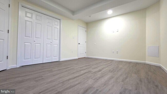 Building Photo - 115 Lexington Pl