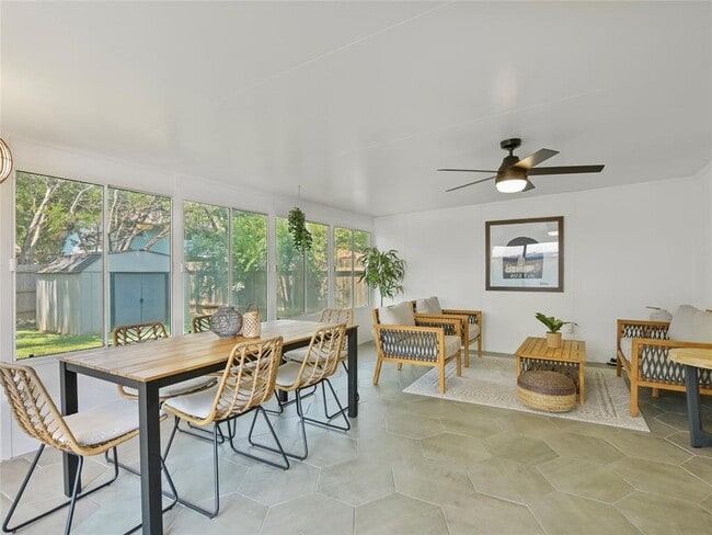 Building Photo - 3601 Ambleside Dr