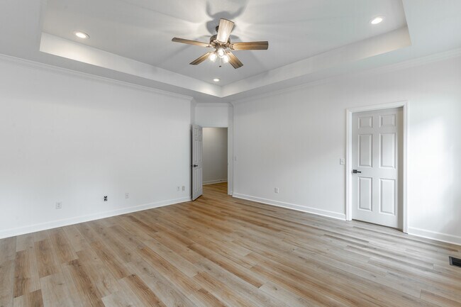Building Photo - 7782 Prince Dr