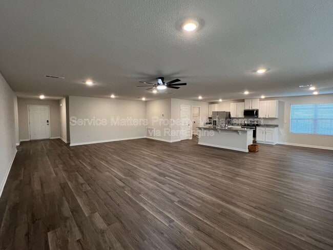 Building Photo - 8659 Tarsus Dr