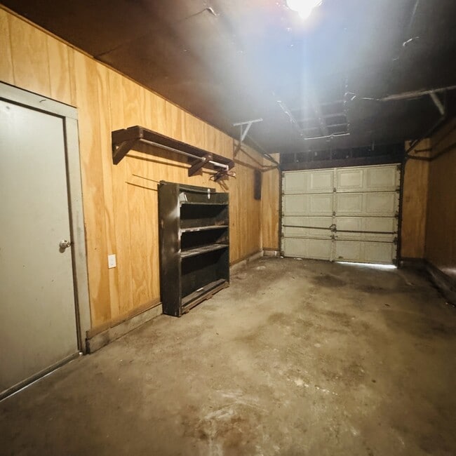 Building Photo - 2306 2nd St