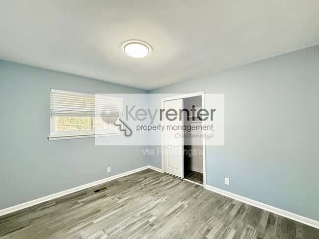 Building Photo - 33 Brumby Rd