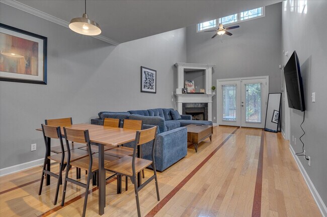 Building Photo - 942 Westland Ridge Rd