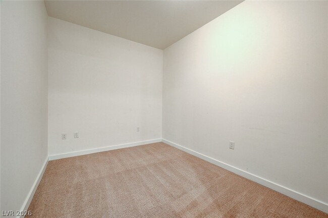 Building Photo - 4575 Dean Martin Dr