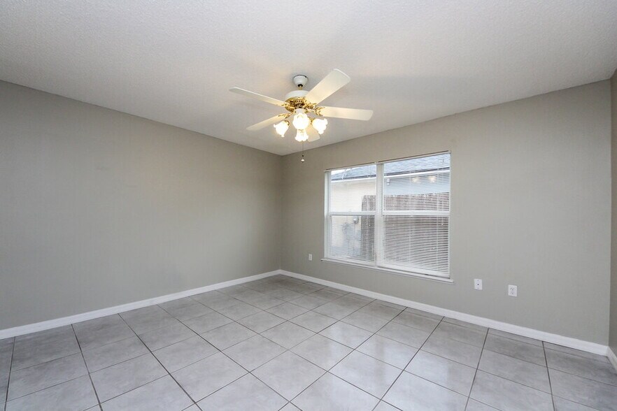 Building Photo - 2987 Elbib Dr