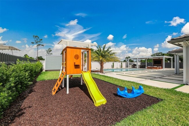 Building Photo - 16753 SW 290th Ln