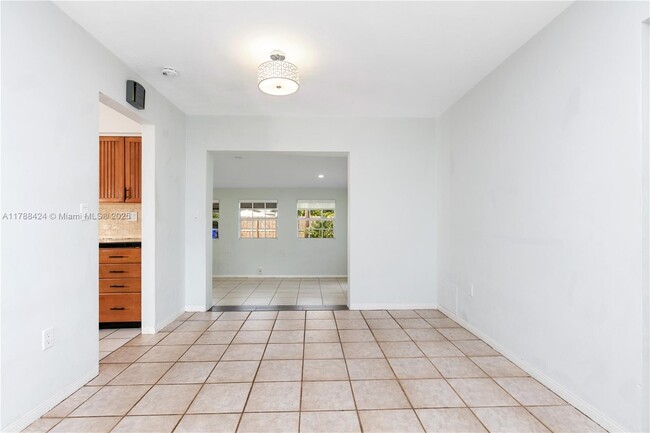 Building Photo - 1511 NW 85th Way