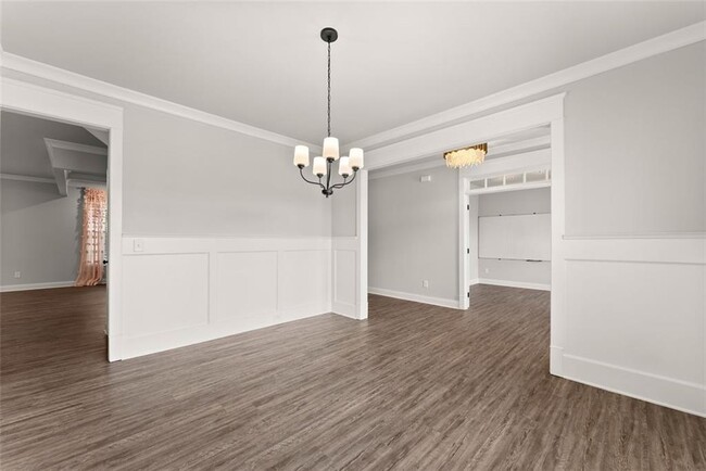 Building Photo - 4656 Silver Oak Dr SW