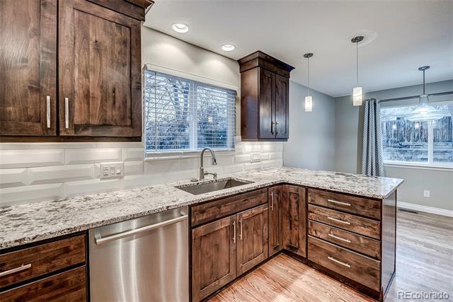 Building Photo - 953 Shadow Mountain Dr