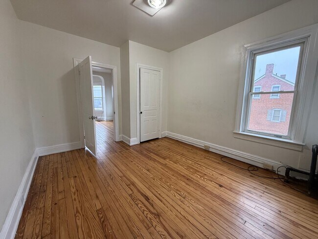 Building Photo - 274 Jefferson Ave