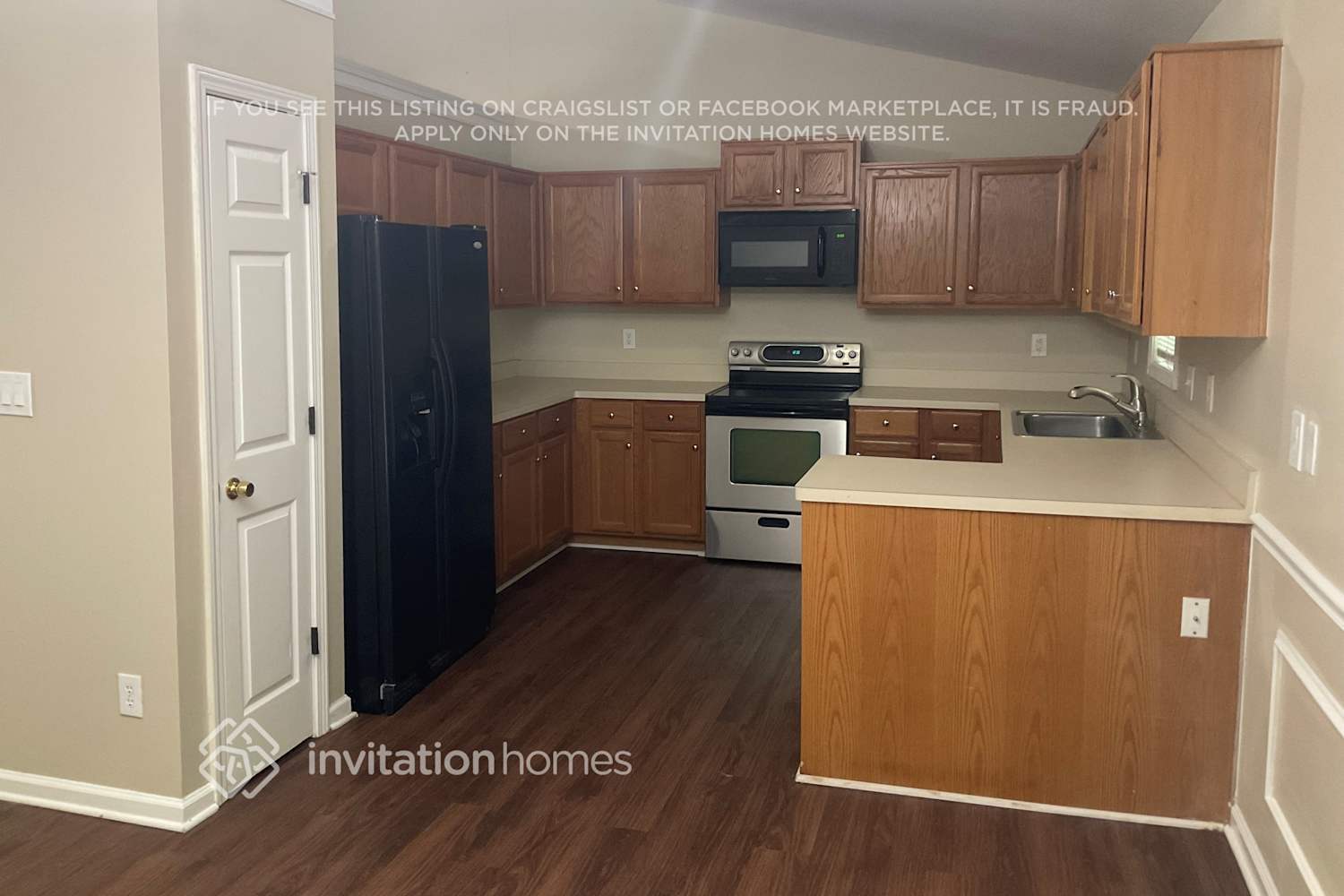 Building Photo - 3669 N Hampton Dr