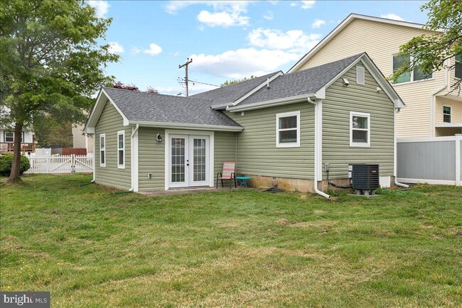 Building Photo - 1621 Bentley Rd