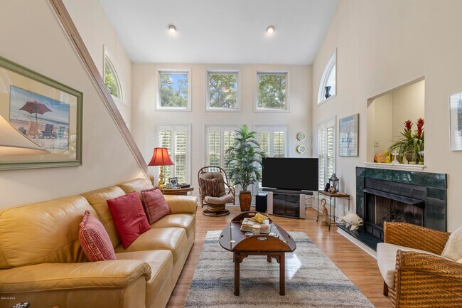Building Photo - 504 Cedarwood Village