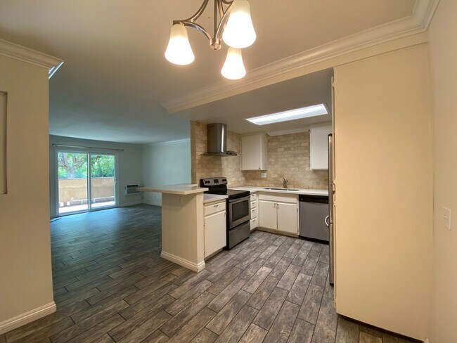 Primary Photo - 2bed/2bath home in Mission Park Community!