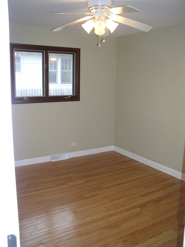 Building Photo - 408 N Iowa Ave