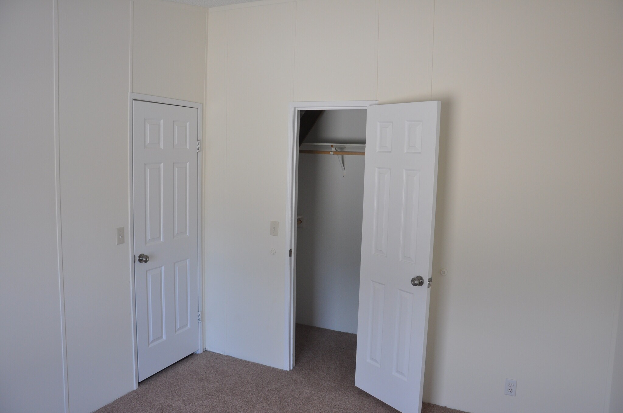 Building Photo - 14939 Angela Dr