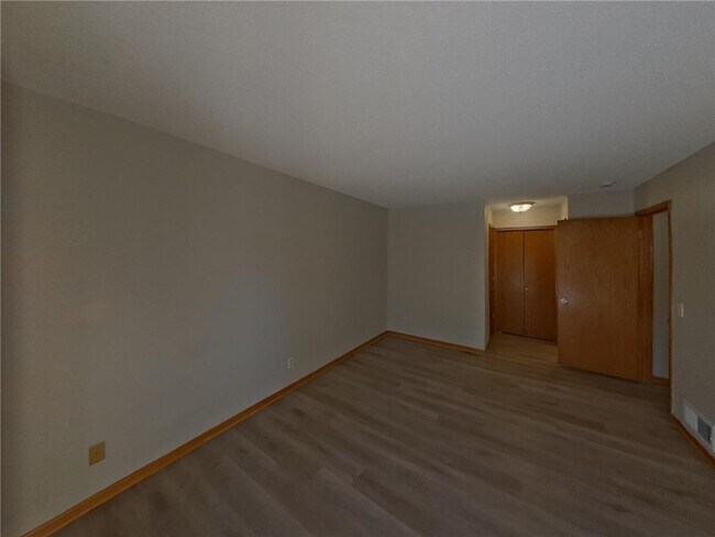 Building Photo - 4350 Thornhill Ln