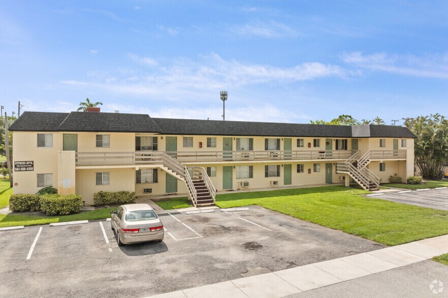 Building Photo - Cypress Apartments