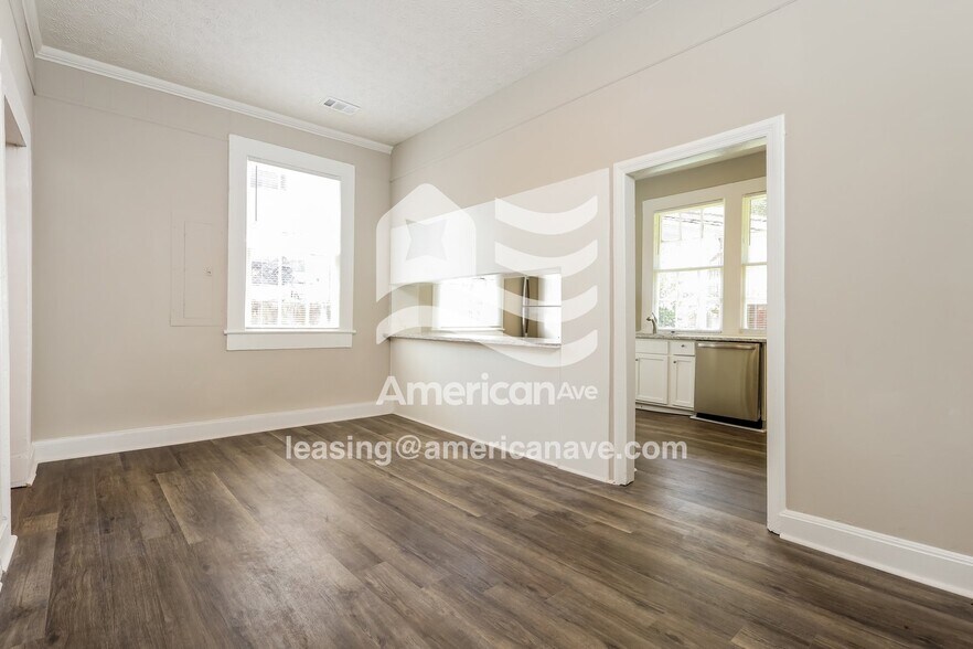 Building Photo - 4 Hemlock Dr